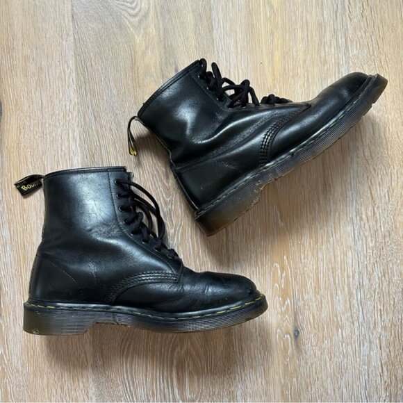 Vintage 90\'s 1460 Dr. Martens Made in England 8 Eyelet Black Boots -UK 8 (US 10) main image 4